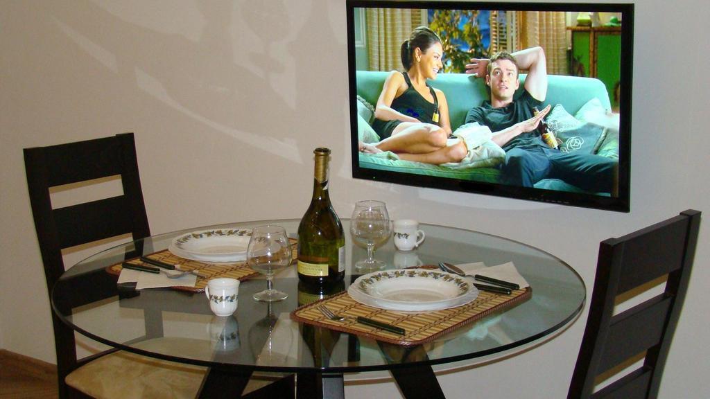 Pleasure Apartment Near Center Of Odessa Bagian luar foto