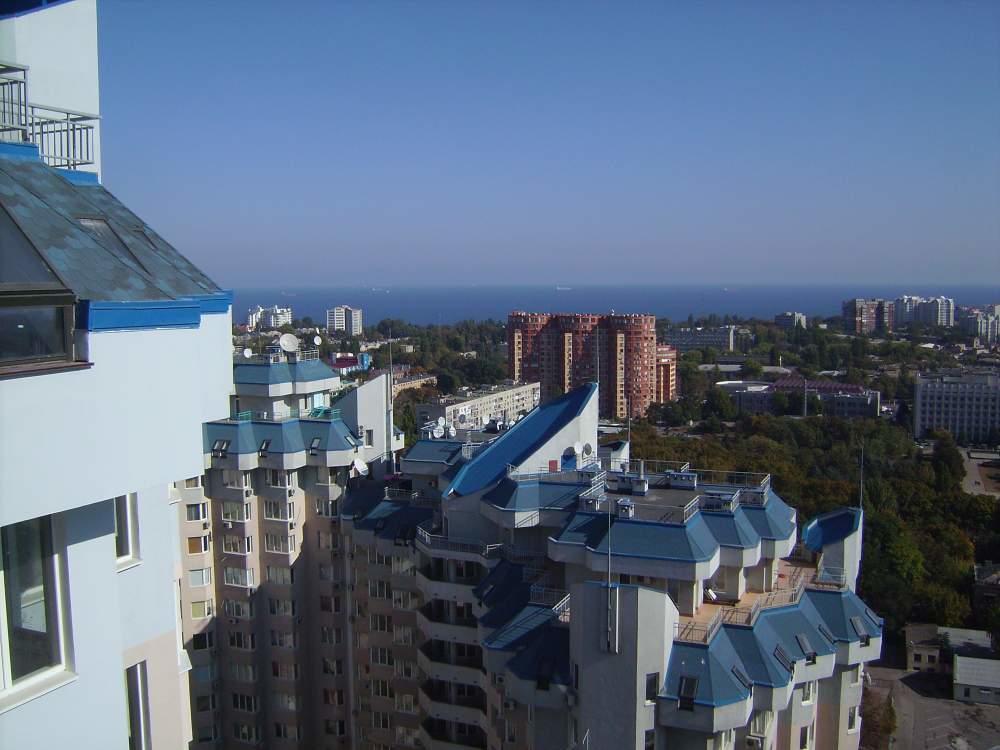 Pleasure Apartment Near Center Of Odessa Bagian luar foto
