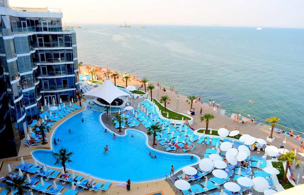 Pleasure Apartment Near Center Of Odessa Bagian luar foto